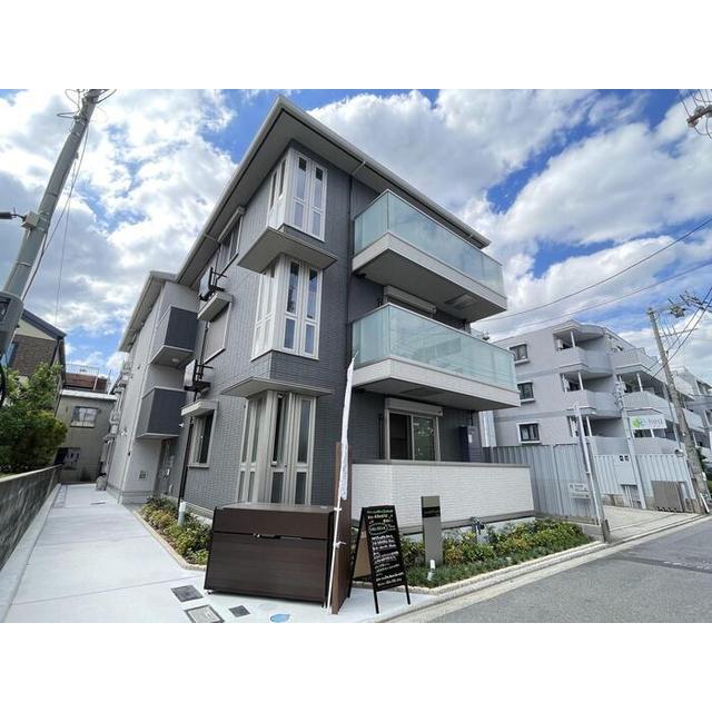 藤森駅より徒歩10分 新築 3階建の賃貸物件