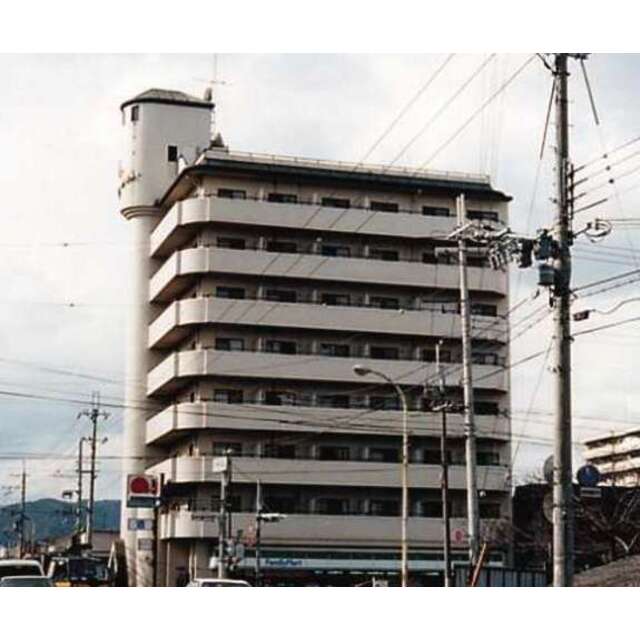 西京極駅より徒歩10分 築35年5ヶ月 8階建の賃貸物件