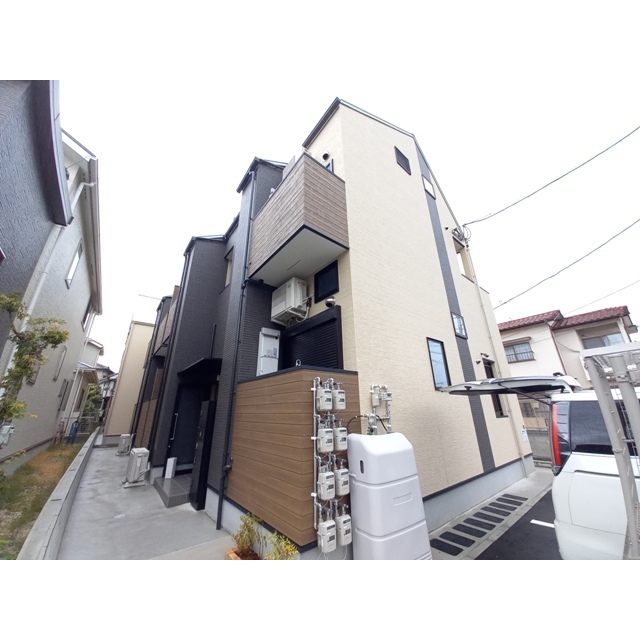 CRESTCOURTGY賀茂の賃貸物件