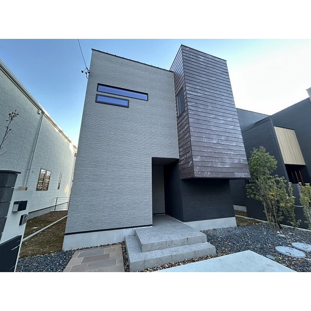 鳴子北駅より徒歩5分 築1年9ヶ月 2階建の賃貸物件