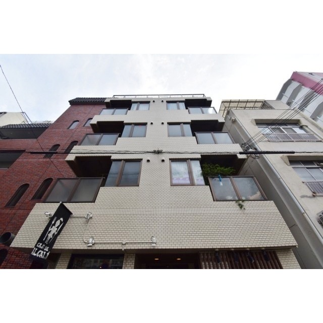 大阪天満宮駅より徒歩4分 築37年4ヶ月 7階建の賃貸物件