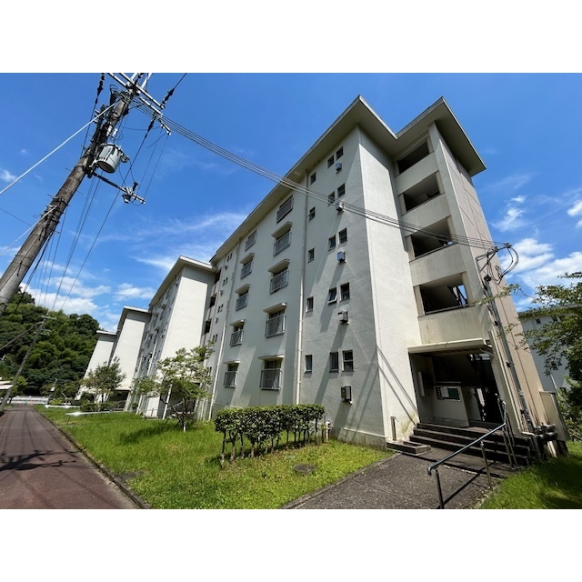 島本駅より徒歩24分 築48年8ヶ月 5階建の賃貸物件