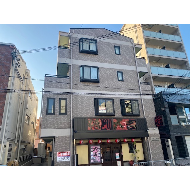 池田駅より徒歩4分 築28年9ヶ月 4階建の賃貸物件