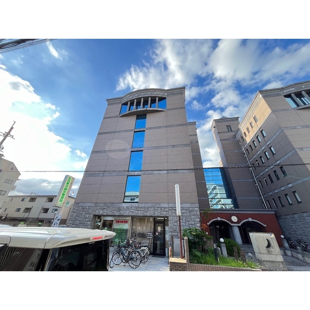 伏見桃山駅より徒歩10分 築31年2ヶ月 6階建の賃貸物件