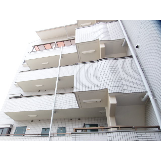 摂津市駅より徒歩9分 築36年8ヶ月 5階建の賃貸物件