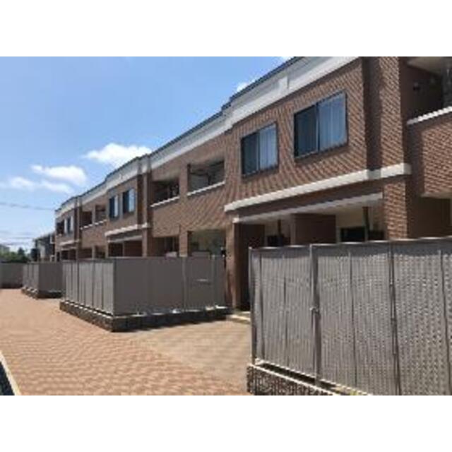  築11年2ヶ月 2階建の賃貸物件