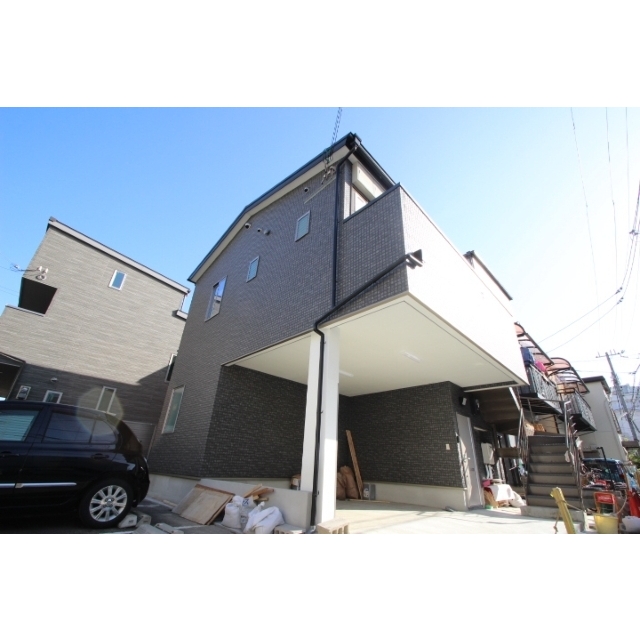 高速長田駅より徒歩5分 築9年7ヶ月 2階建の賃貸物件