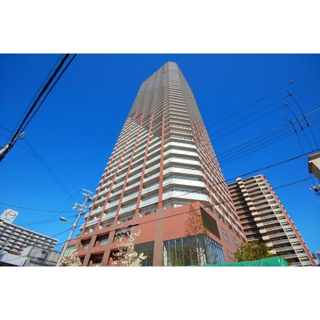 阿波座駅より徒歩2分 築9年8ヶ月 46階建の賃貸物件