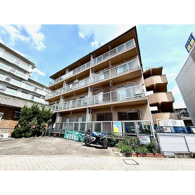 石清水八幡宮駅より徒歩7分 築42年8ヶ月 4階建の賃貸物件