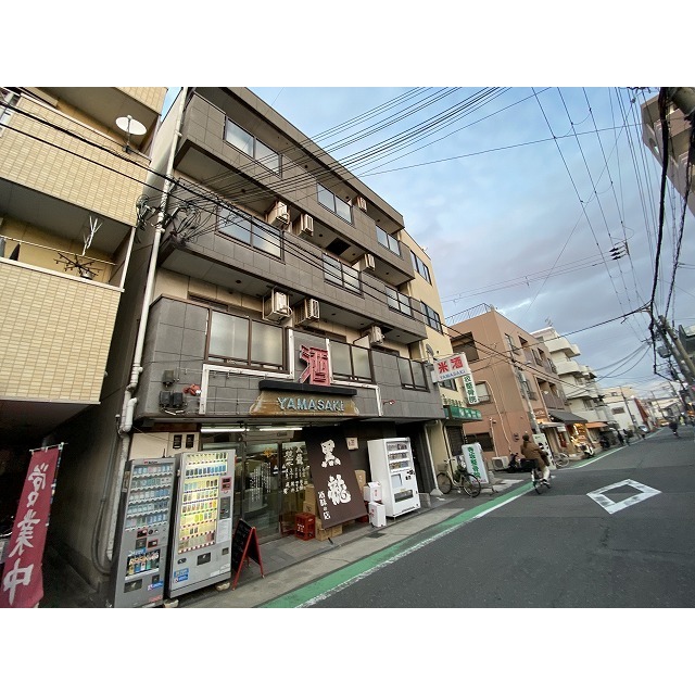 今津駅より徒歩5分 築32年8ヶ月 4階建の賃貸物件