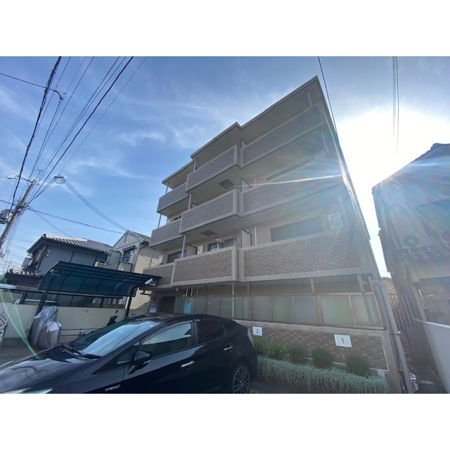 丹波橋駅より徒歩8分 築27年 4階建の賃貸物件