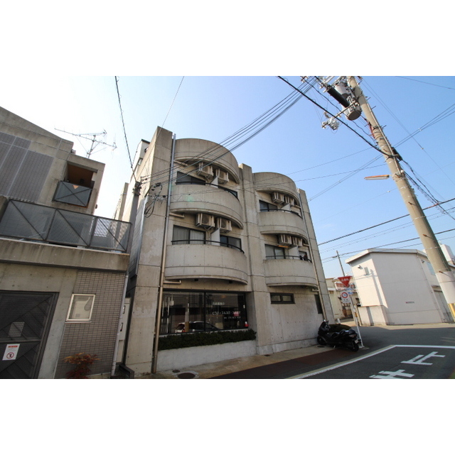 円町駅より徒歩9分 築38年10ヶ月 4階建の賃貸物件