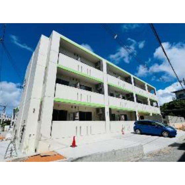 首里駅より徒歩7分 築1年1ヶ月 3階建の賃貸物件