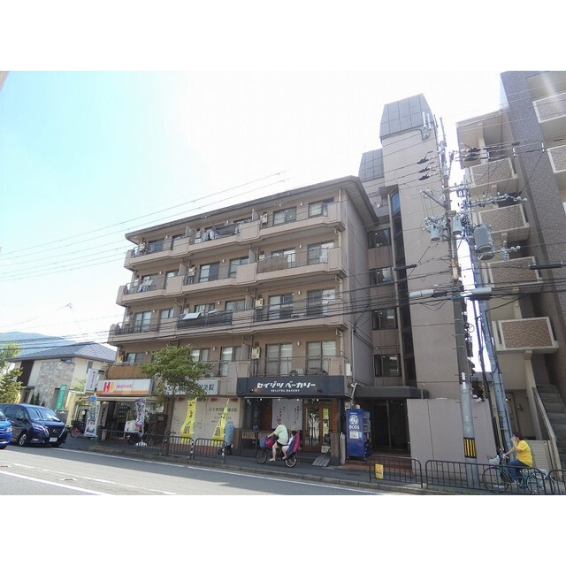 四宮駅より徒歩4分 築48年6ヶ月 5階建の賃貸物件