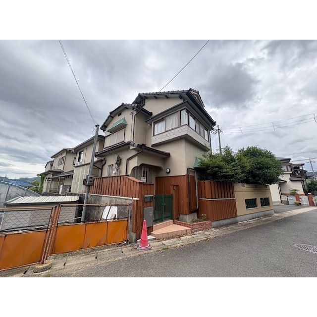 小野駅より徒歩15分 築43年7ヶ月 2階建の賃貸物件