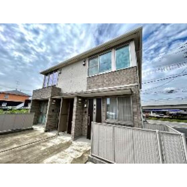 高麗川駅より徒歩6分 築9年8ヶ月 2階建の賃貸物件