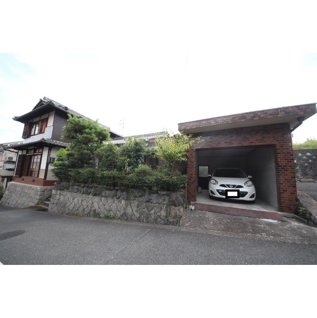 信貴山下駅より徒歩7分 築58年1ヶ月 2階建の賃貸物件