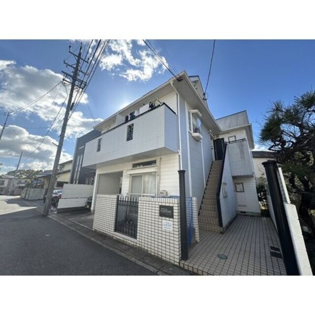 藤が丘駅より徒歩14分 築34年6ヶ月 2階建の賃貸物件