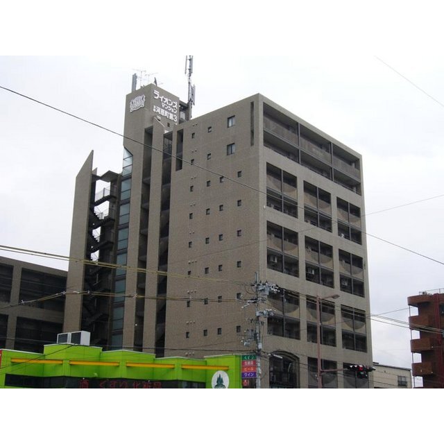 京都駅より徒歩10分 築32年8ヶ月 11階建の賃貸物件