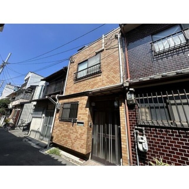 野田阪神駅より徒歩6分 築43年6ヶ月 2階建の賃貸物件