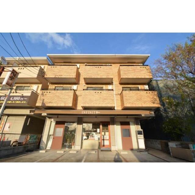 少路駅より徒歩8分 築20年8ヶ月 3階建の賃貸物件