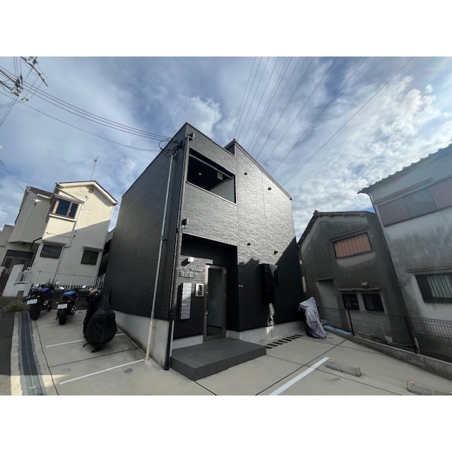 津田駅より徒歩6分 築4年3ヶ月 2階建の賃貸物件