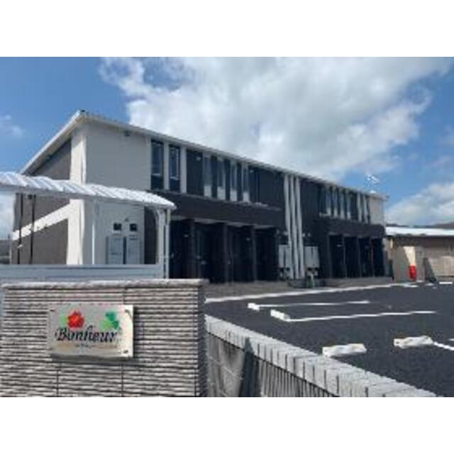 潮来駅より徒歩32分 築4年4ヶ月 2階建の賃貸物件