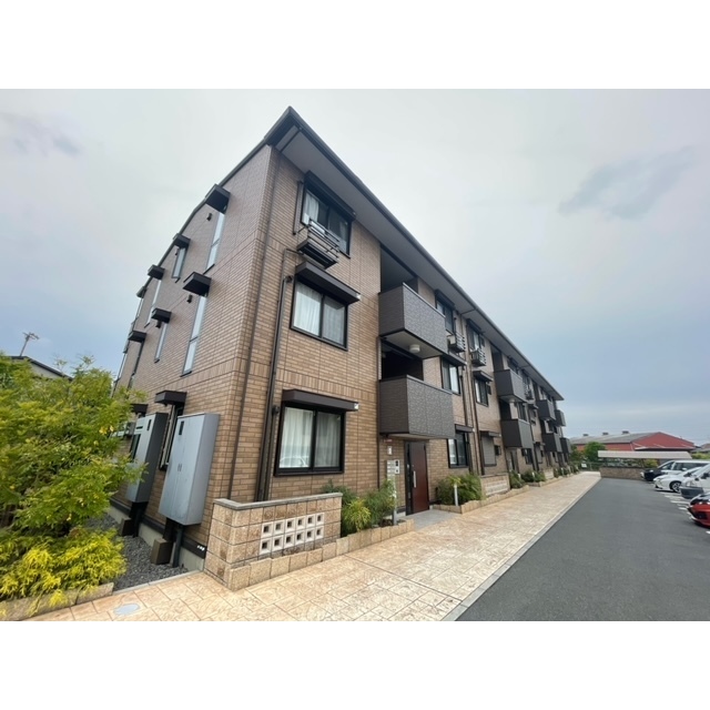 富木駅より徒歩21分 築9年1ヶ月 3階建の賃貸物件