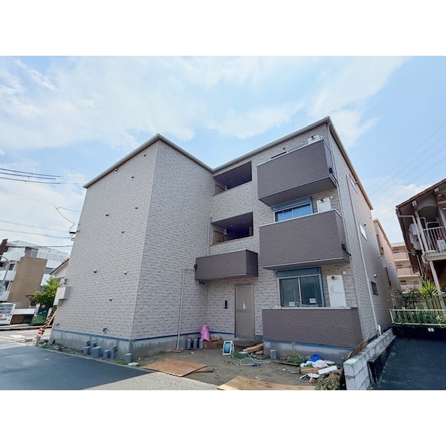 山田駅より徒歩8分 新築 3階建の賃貸物件