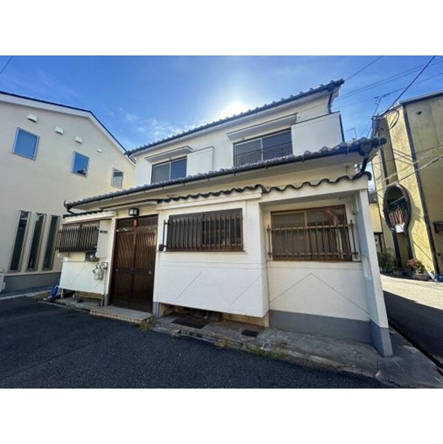 住道駅より徒歩9分 築65年1ヶ月 2階建の賃貸物件