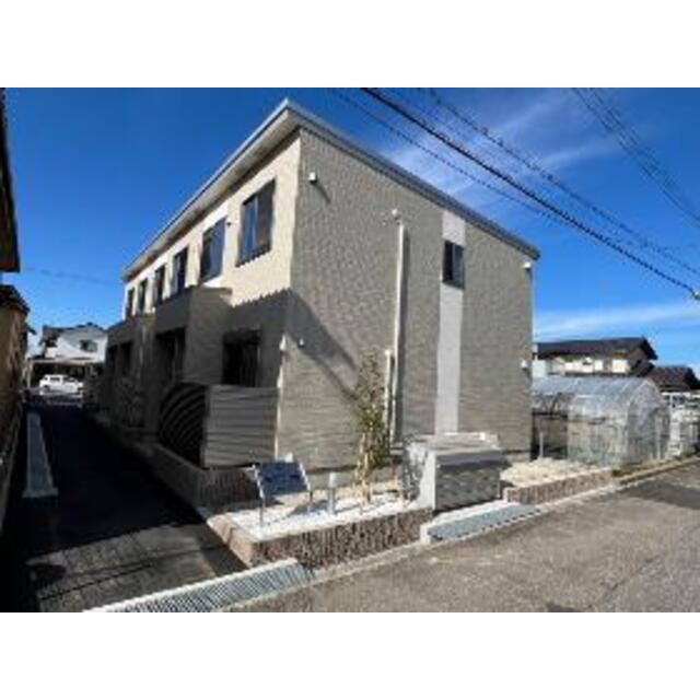 富山駅より徒歩8分 新築 2階建の賃貸物件