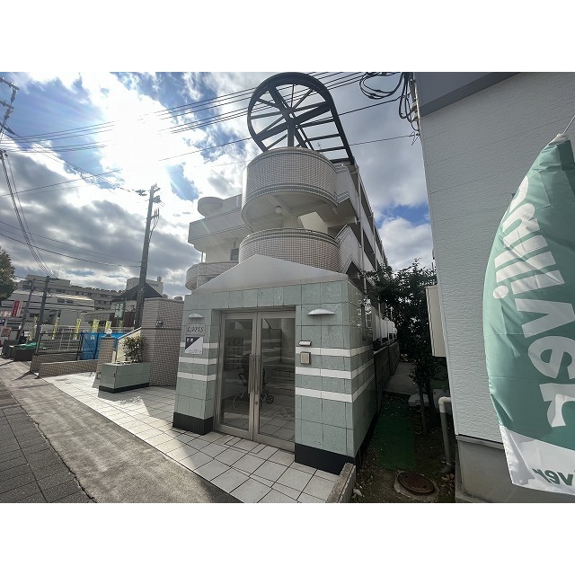 門戸厄神駅より徒歩7分 築36年10ヶ月 4階建の賃貸物件