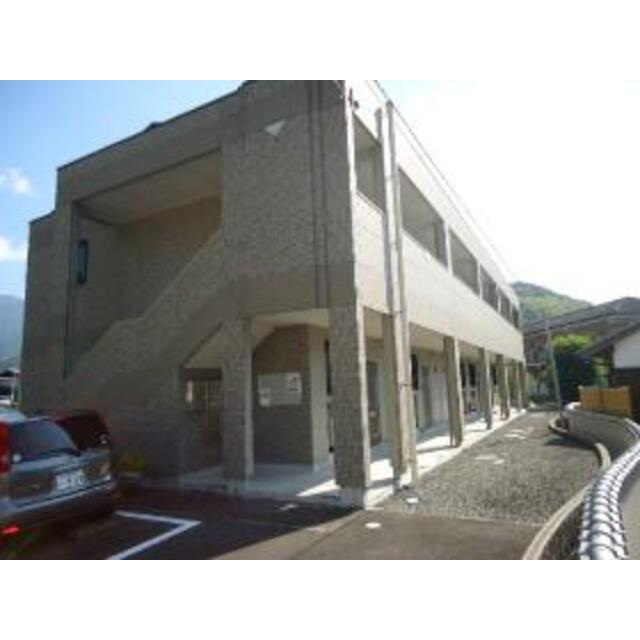  築17年10ヶ月 2階建の賃貸物件