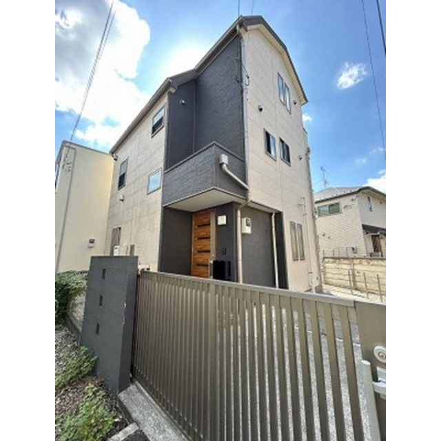 つつじヶ丘駅よりバス23分 徒歩6分 築14年10ヶ月 3階建の賃貸物件