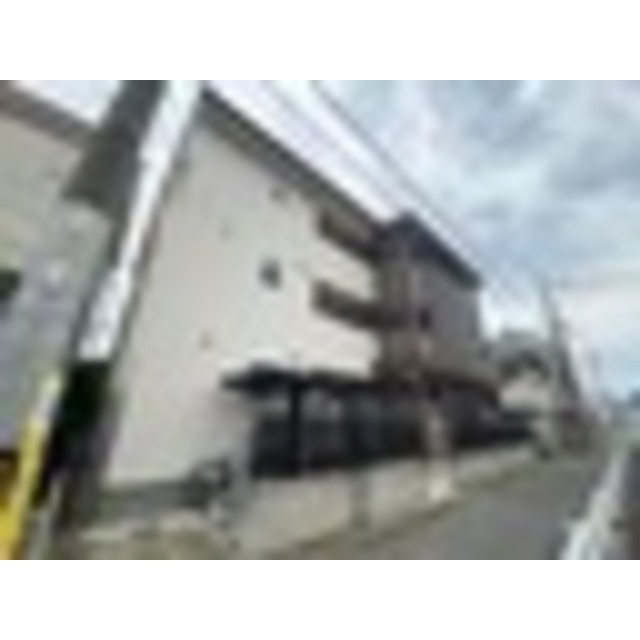 観月橋駅より徒歩4分 築8年8ヶ月 3階建の賃貸物件