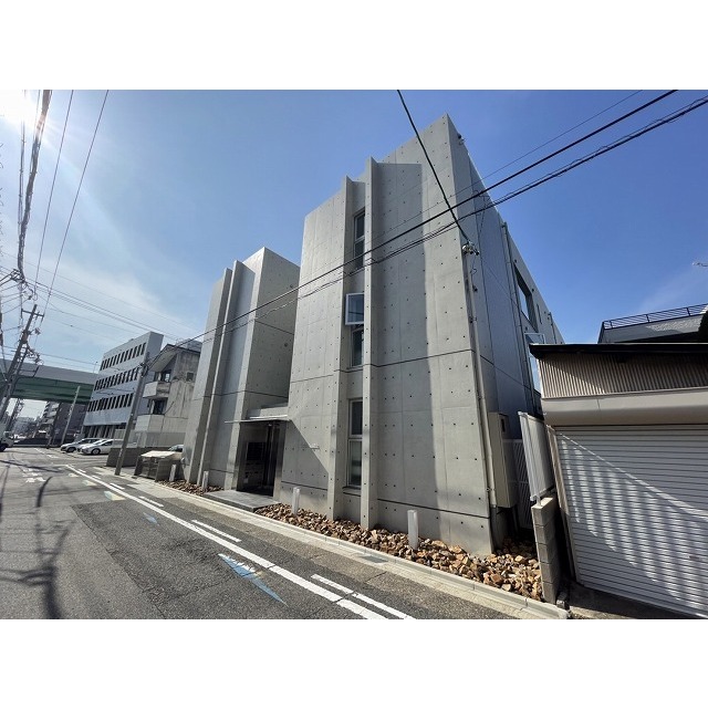 荒畑駅より徒歩16分 築5年11ヶ月 3階建の賃貸物件