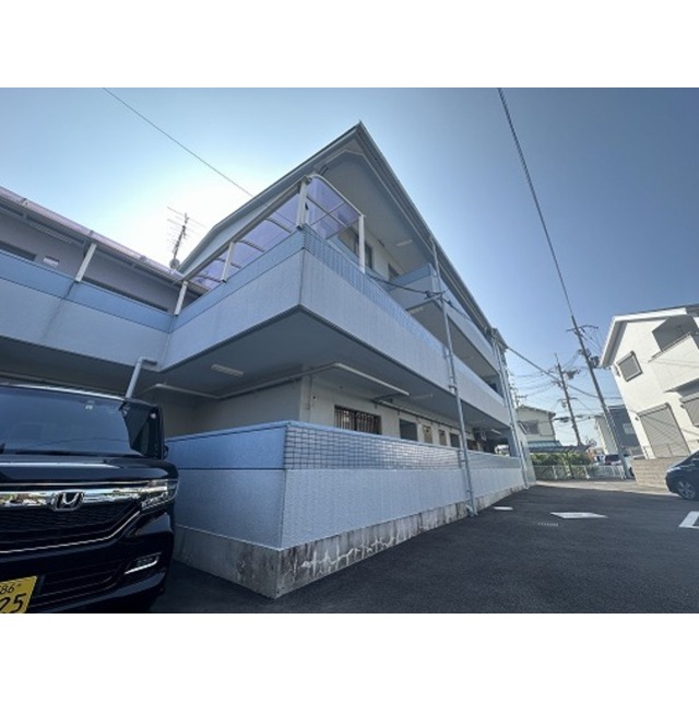 樟葉駅より徒歩20分 築33年5ヶ月 3階建の賃貸物件