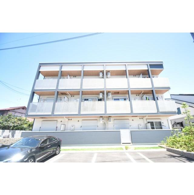 諏訪ノ森駅より徒歩4分 築3年7ヶ月 3階建の賃貸物件