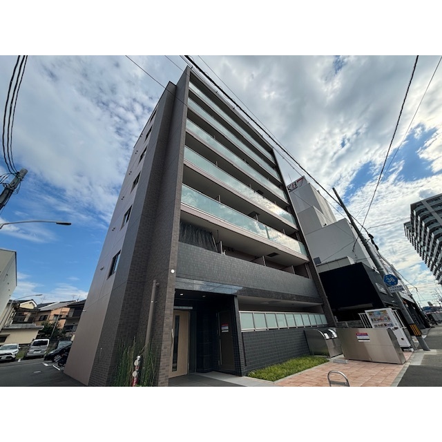 ローブコート六地蔵駅前の賃貸物件