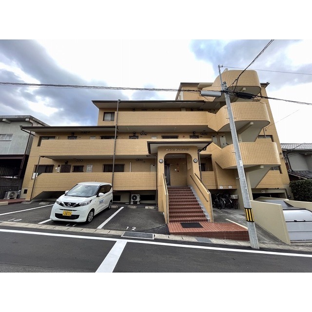 瑞穂運動場東駅より徒歩2分 築35年10ヶ月 4階建の賃貸物件