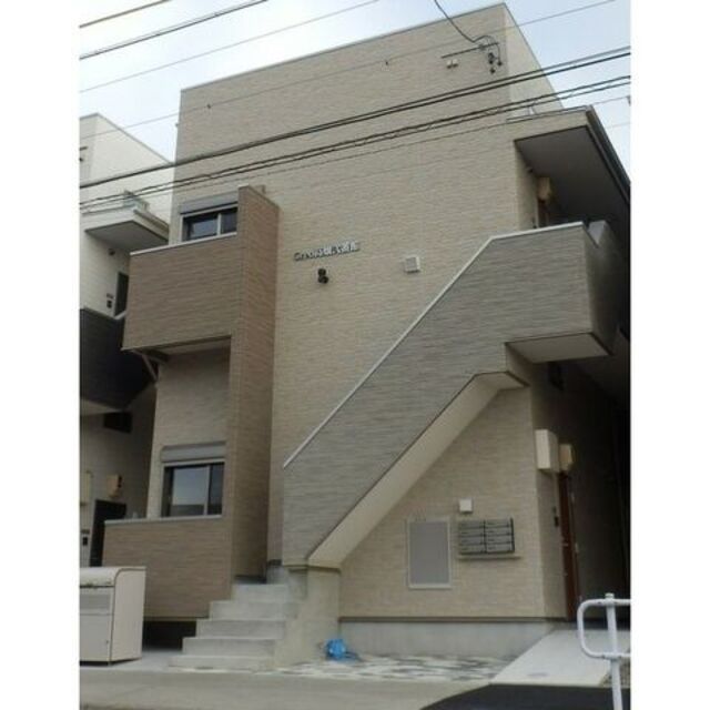 高畑駅より徒歩6分 築8年5ヶ月 2階建の賃貸物件