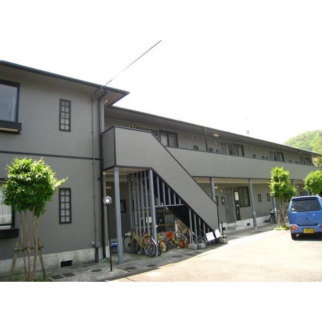 二軒茶屋駅より徒歩37分 築33年4ヶ月 2階建の賃貸物件