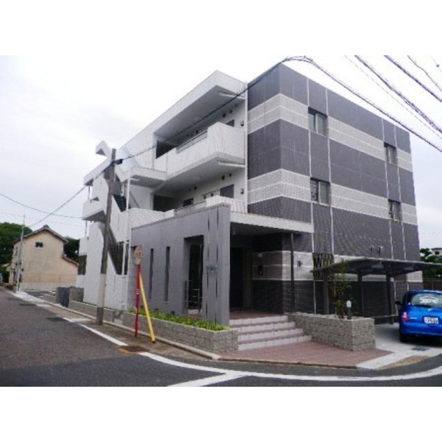 瑞穂運動場東駅より徒歩11分 築15年2ヶ月 3階建の賃貸物件