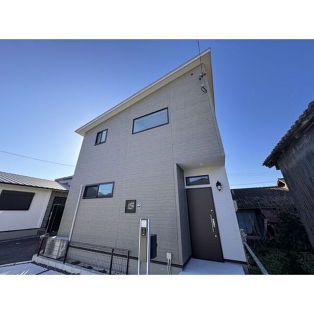 新清洲駅より徒歩12分 築2年8ヶ月 2階建の賃貸物件