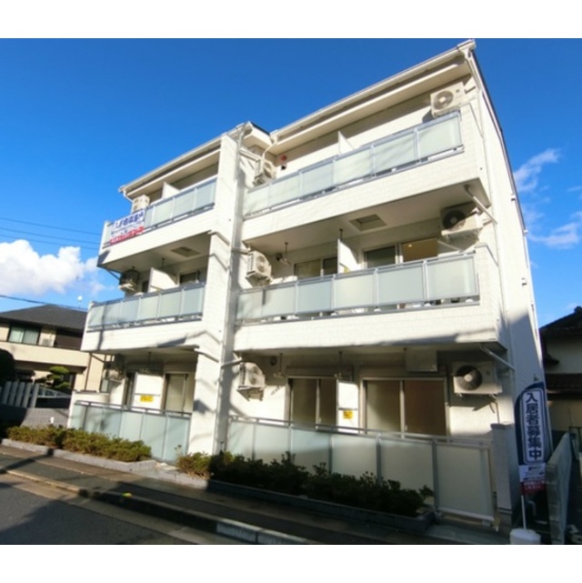 嵐山駅より徒歩7分 築7年1ヶ月 3階建の賃貸物件