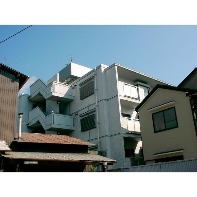 北山駅より徒歩30分 築37年10ヶ月 4階建の賃貸物件
