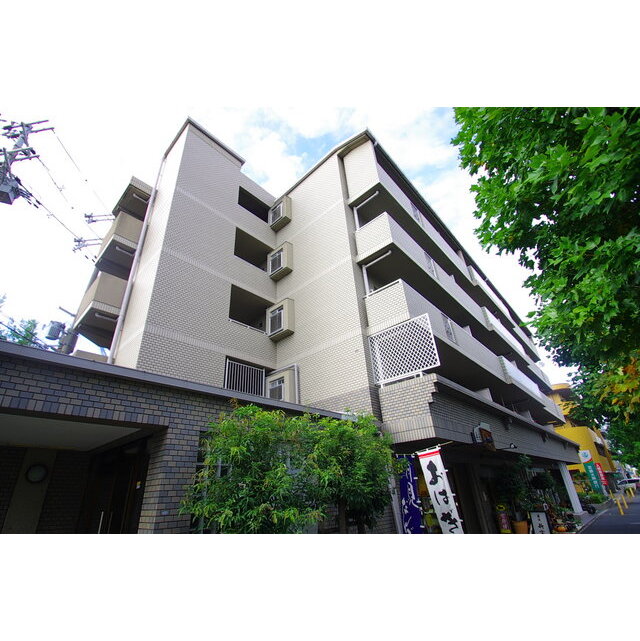 山田駅よりバス18分 徒歩8分 築30年10ヶ月 5階建の賃貸物件