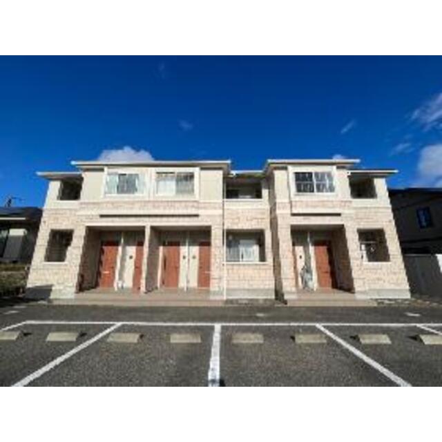  築13年 2階建の賃貸物件