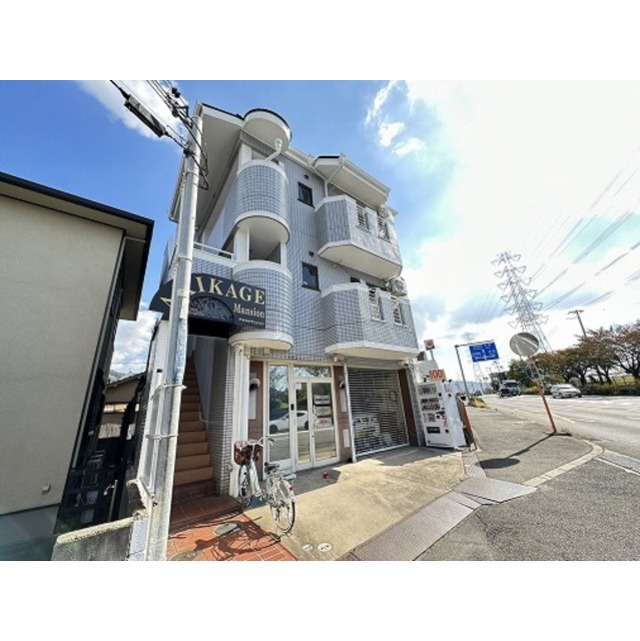 野崎駅より徒歩10分 築36年10ヶ月 3階建の賃貸物件