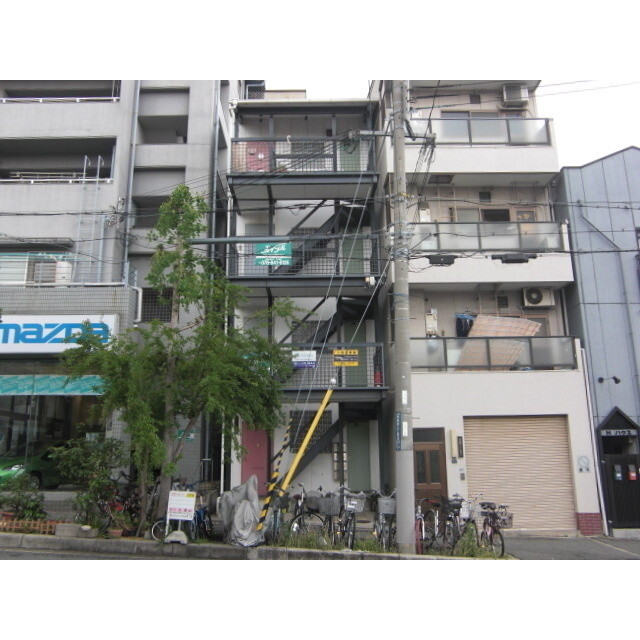 摩耶駅より徒歩10分 築37年8ヶ月 4階建の賃貸物件